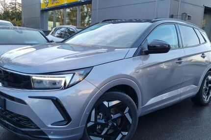 Opel Grandland (X) 8.660 km 33.780 &euro; Potsdam 14480