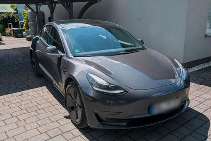 Tesla Model 3 219.000 km 16.999 &euro; Petershagen 15370