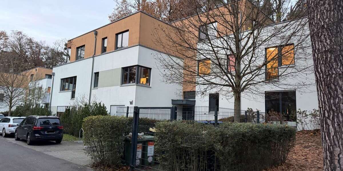 Etagenwohnung Berlin-Zehlendorf Zehlendorf - 4 Zimmer, 142 m&sup2;, 2.275&euro; | Angebot:24853172