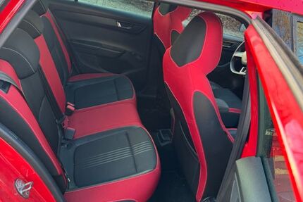 Skoda Fabia 82.000 km 11.900 &euro; Berlin 13409