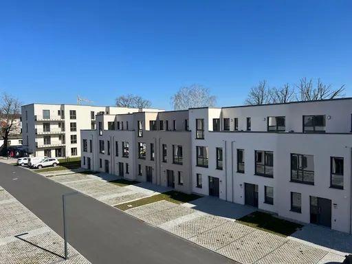 Etagenwohnung Königs Wusterhausen - 5 Zimmer, 156 m&sup2;, 2.495&euro; | Angebot:23602764