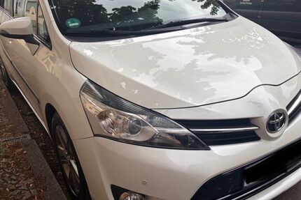 Toyota Verso 192.111 km 7.777 &euro; Oranienburg 16515