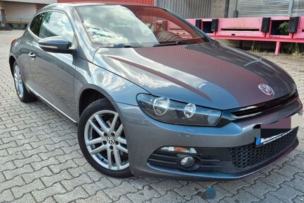 VW Scirocco 158.402 km 5.900 € Berlin 13089