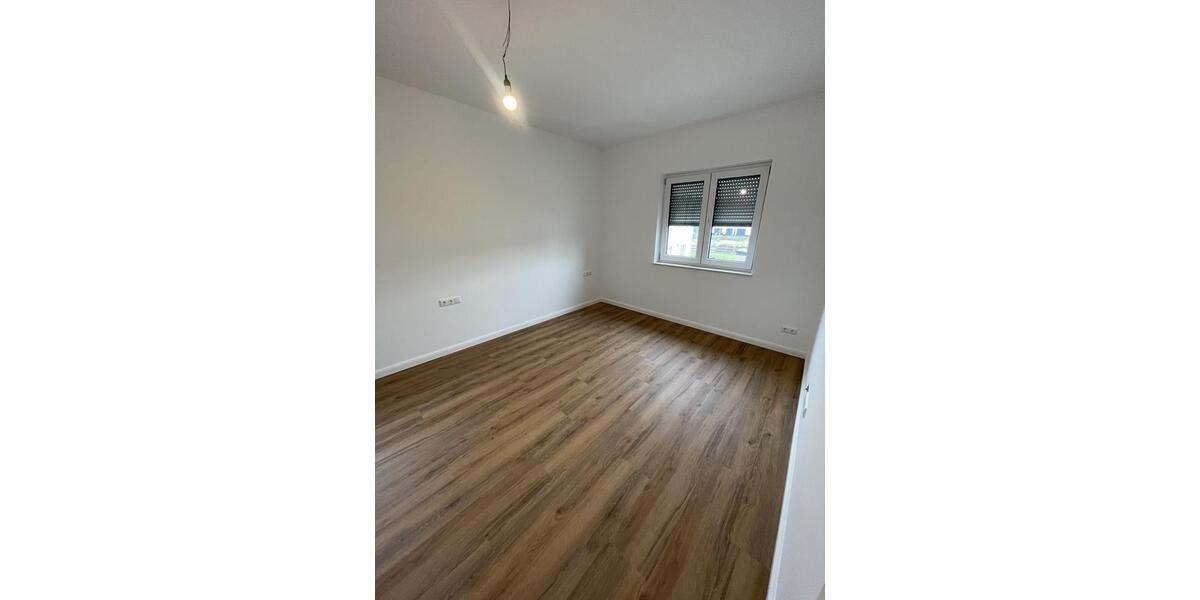 Doppelhaushälfte Ludwigsfelde - 4 Zimmer, 130 m&sup2;, 2.200&euro; | Angebot:26440075