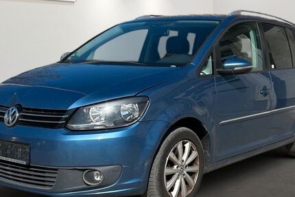 VW Touran 319.265 km 2.699 &euro; Berlin 12681