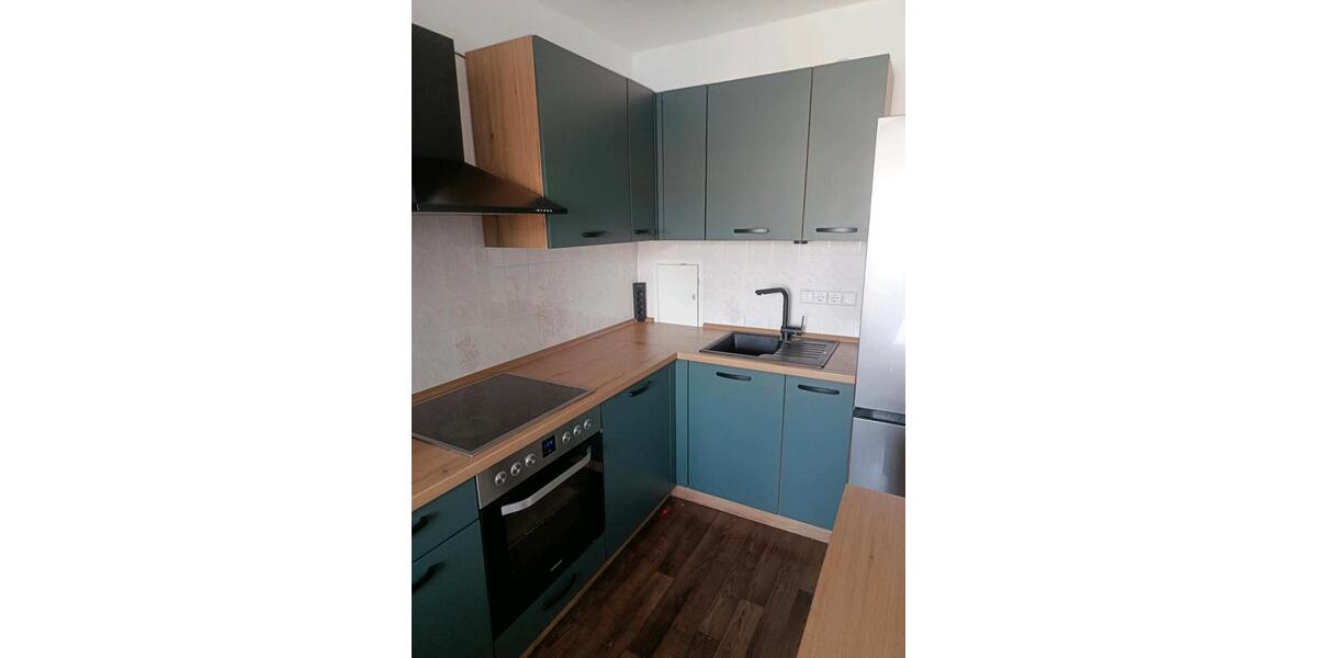 Etagenwohnung Berlin Marzahn-Hellersdorf - 4 Zimmer, 90 m&sup2;, 1.000&euro; | Angebot:26149406