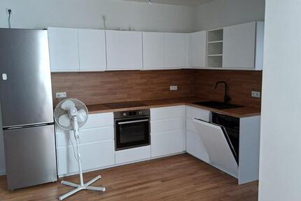 Wohnung Ludwigsfelde - 5 Zimmer, 160 m&sup2;, 2.100&euro; | Angebot:23619866