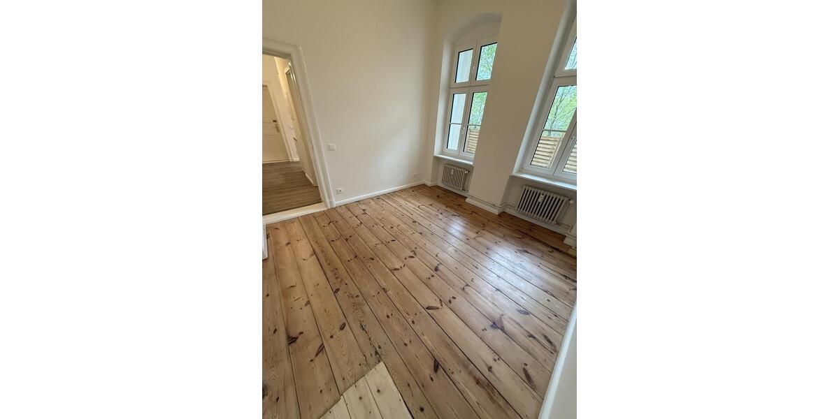 Erdgeschoßwohnung Berlin Charlottenburg-Wilmersdorf - 3 Zimmer, 95 m&sup2;, 1.850&euro; | Angebot:26223424
