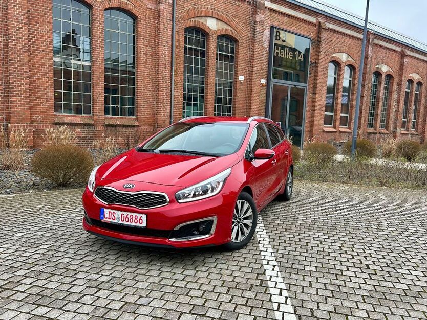 Kia ceed Sportswagon 66.300 km 11.450 € Eichwalde 15732