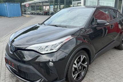 Toyota C-HR 32.000 km 28.290 € Berlin 13403