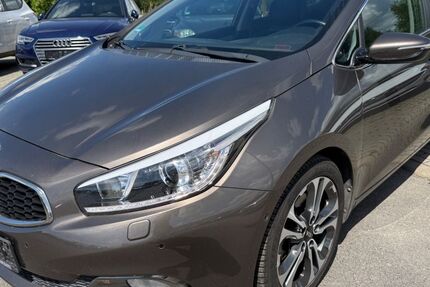 Kia ceed Sportswagon 219.000 km 5.500 &euro; Wildau 15745