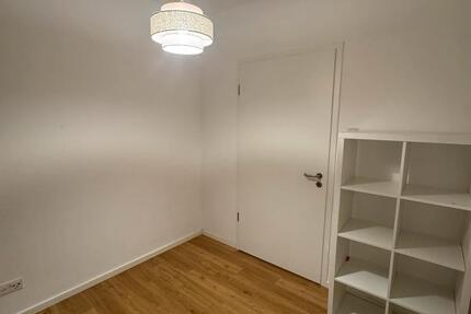 Wohnung Berlin Charlottenburg-Wilmersdorf - 1 Zimmer, 110 m&sup2;, 600&euro; | Angebot:24662374