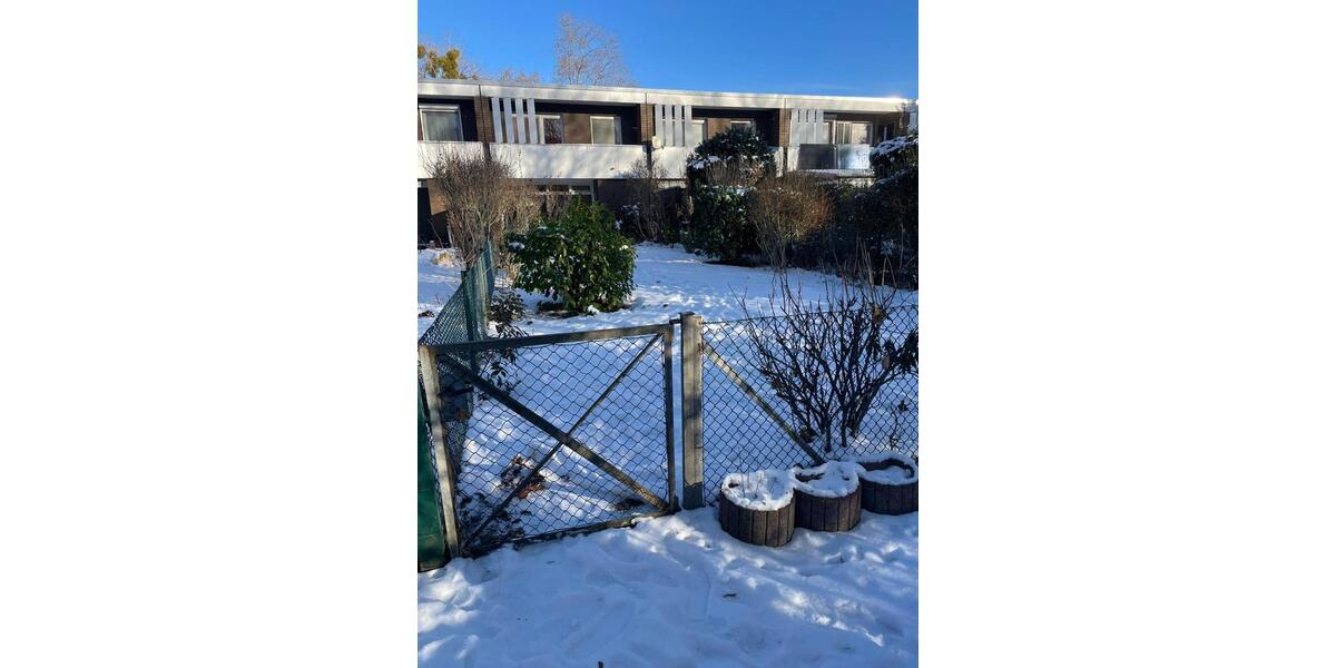 Reihenhaus Berlin Spandau - 5 Zimmer, 120 m&sup2;, 2.100&euro; | Angebot:24805175