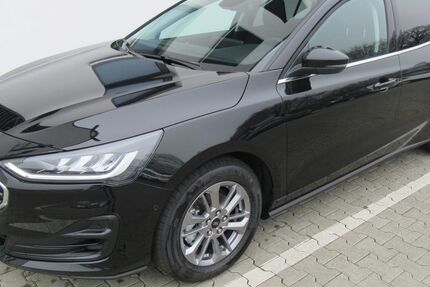 Ford Focus 13.000 km 28.900 &euro; Bernau 16321