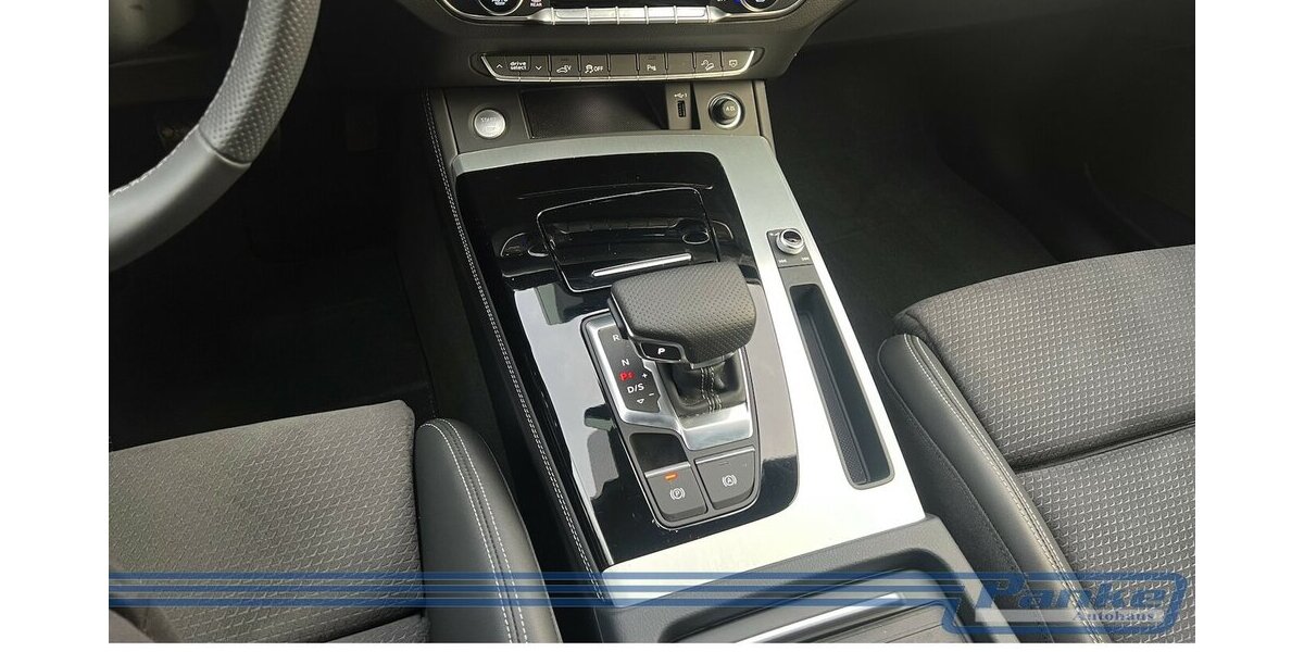 Audi Q5 50 TFSI e quattro advanced S-Line*Matrix*AHK* 4.539 km 44.990 &euro; Berlin 13187