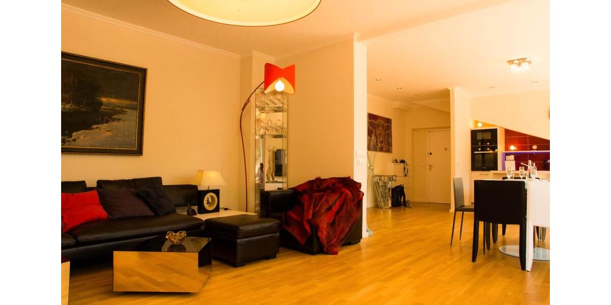 Dachgeschoßwohnung Berlin Charlottenburg-Wilmersdorf - 3 Zimmer, 140 m&sup2;, 2.100&euro; | Angebot:26564450