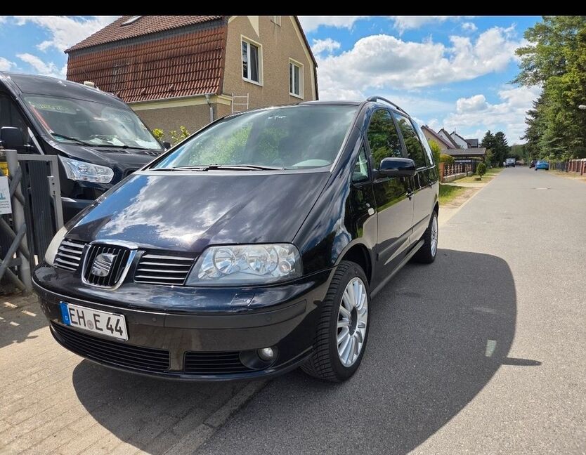Seat Alhambra 199.687 km 3.599 € Grünheide 15537