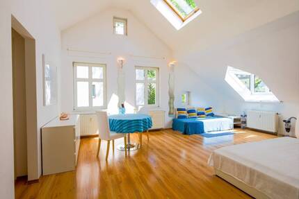 Wohnen & Arbeiten vereint - unter einem Dach mit Charakter 4 zimmer