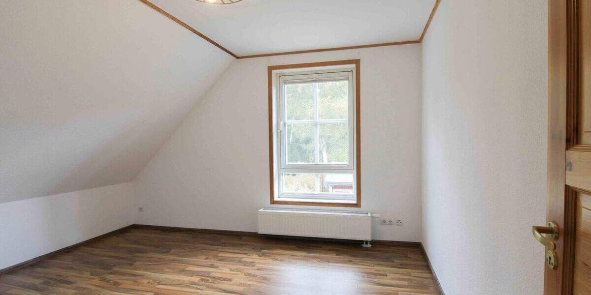 Einfamilienhaus Stahnsdorf Güterfelde - 5 Zimmer, 138 m&sup2;, 675.000&euro; | Angebot:25804050