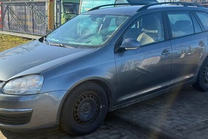 VW Golf 292.024 km 1.890 &euro; Brieselang 14656