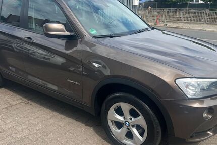 BMW X3 212.000 km 7.990 &euro; Berlin 13581