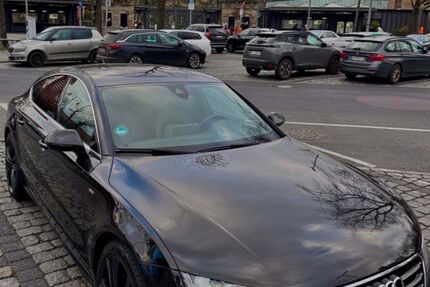 Audi A7 240.000 km 17.499 € Berlin 12627