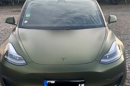 Tesla Model 3 112.000 km 27.299 &euro; Berlin 14195
