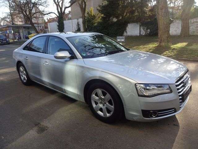 Audi A8 200.000 km 13.900 &euro; Berlin 12249