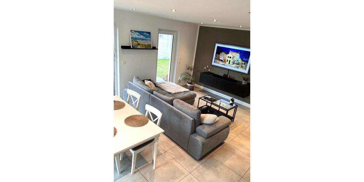 Erdgeschoßwohnung Berlin Marzahn-Hellersdorf - 2 Zimmer, 45 m&sup2;, 1.150&euro; | Angebot:24841375