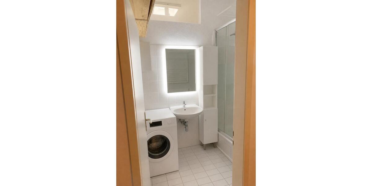 Etagenwohnung Potsdam Babelsberg - 3 Zimmer, 90 m&sup2;, 550.000&euro; | Angebot:27271696