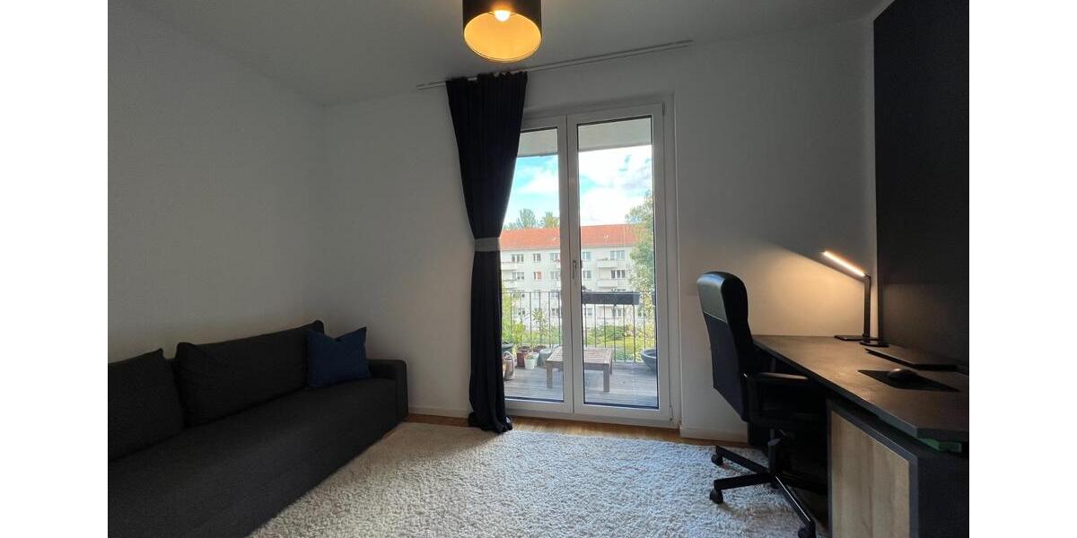 Etagenwohnung Berlin Rummelsburg - 4 Zimmer, 101 m&sup2;, 2.150&euro; | Angebot:25406000