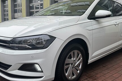 VW Polo 56.541 km 10.990 &euro; Berlin 10178