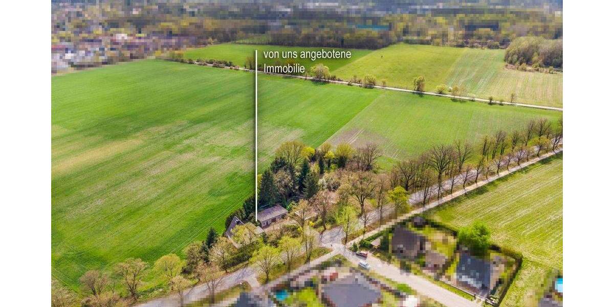 Einfamilienhaus mit großer Garage (ca. 85qm) auf einzigartigem Grundstück, umgeben von Feldern 5 zimmer