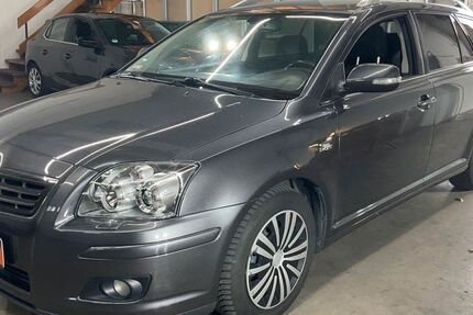 Toyota Avensis 175.420 km 3.988 &euro; Berlin 13127