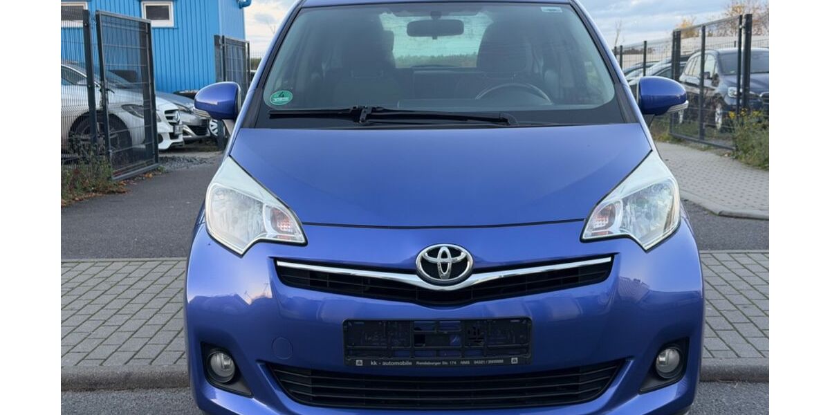 Toyota Verso-S 87.828 km 8.399 &euro; Wildau 15745