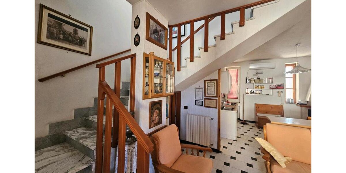 Einfamilienhaus Berlin Friedrichshain-Kreuzberg - 4 Zimmer, 150 m&sup2;, 90.000&euro; | Angebot:27254535