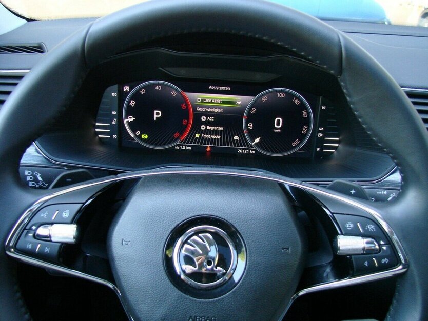 Skoda Superb 2.0TDI Style Pano ACC Columbus Standheizung 26.128 km 34.980 € Falkensee 14612