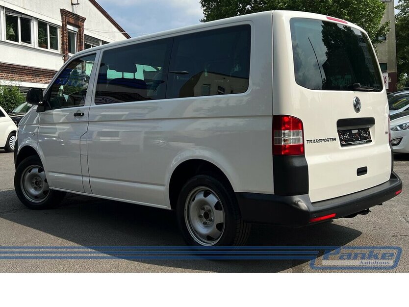VW T5 Transporter Kombi 1. Hand 8 sitzer 169.000 km 14.990 € Berlin 13187