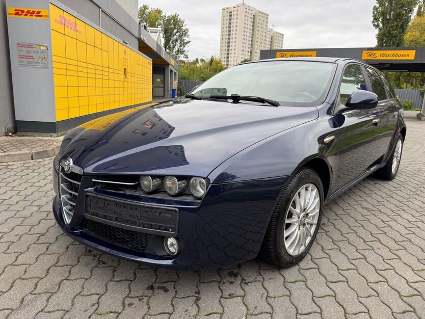 Alfa Romeo 159 179.000 km 3.499 € Berlin 13055