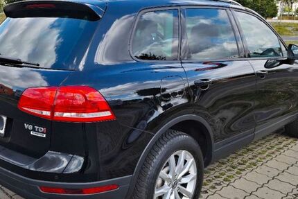 VW Touareg 76.500 km 21.800 &euro; Berlin 10249