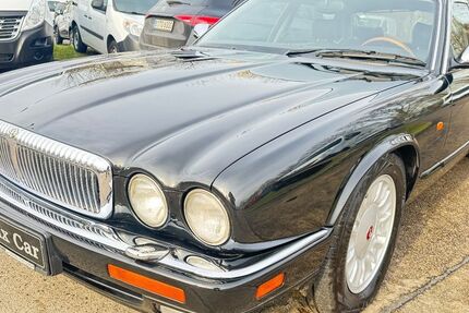 Jaguar Daimler 194.000 km 16.950 &euro; Berlin 13088