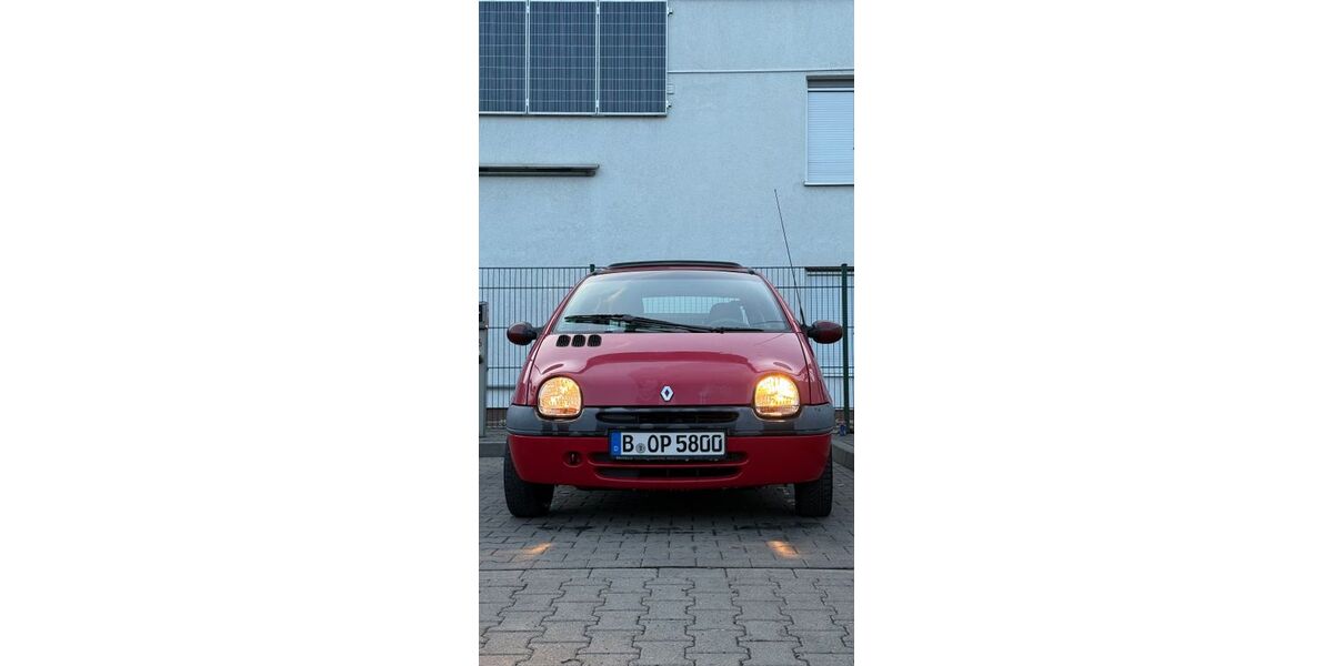 Renault Twingo 129.000 km 2.700 &euro; Berlin 12053