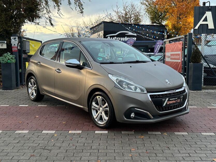 Peugeot 208 124.998 km 6.990 € BERLIN 13127
