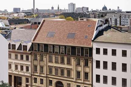 Wohnung zum Mieten in Berlin 2.245 € 70.17 m² 2 zimmer