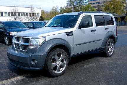 Dodge Nitro 90.000 km 7.900 € Berlin 13627