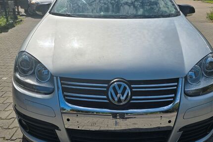 VW Jetta 136.955 km 3.499 € Berlin 12349