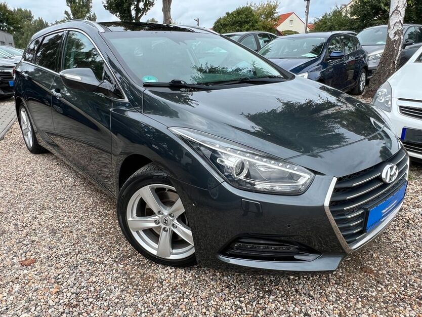 Hyundai i40 95.483 km 11.990 € Berlin 13089
