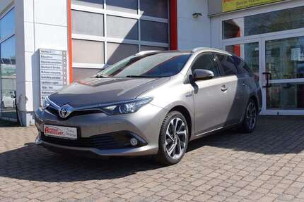Toyota Auris 82.057 km 15.900 &euro; Dahlwitz - Hoppegarten 15366