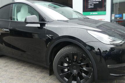 Tesla Model Y 33.618 km 39.600 &euro; Berlin 13156
