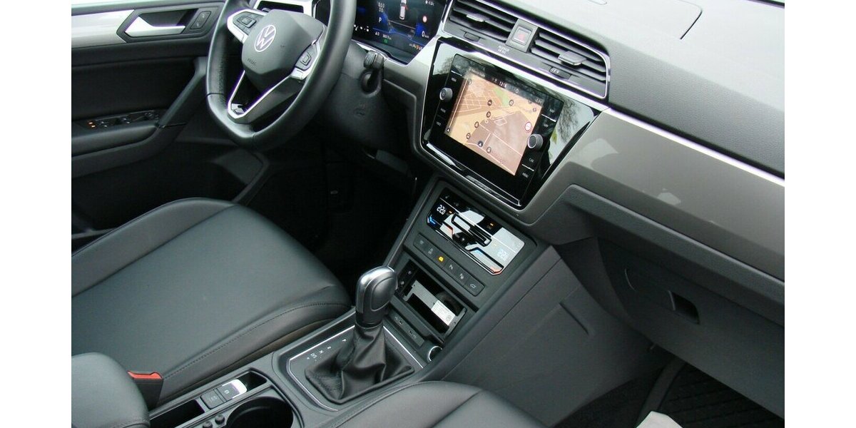 VW Touran 2.0TDI BMT TAXI ACC Kamera LED 7Sitzer 38.517 km 31.980 &euro; Falkensee 14612